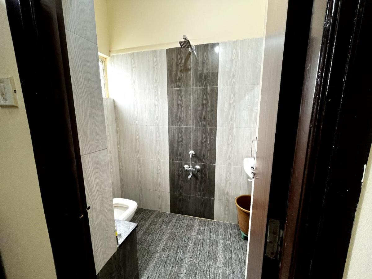 Staeg Heart Of City 2Bhk - 201 Indaur Kültér fotó