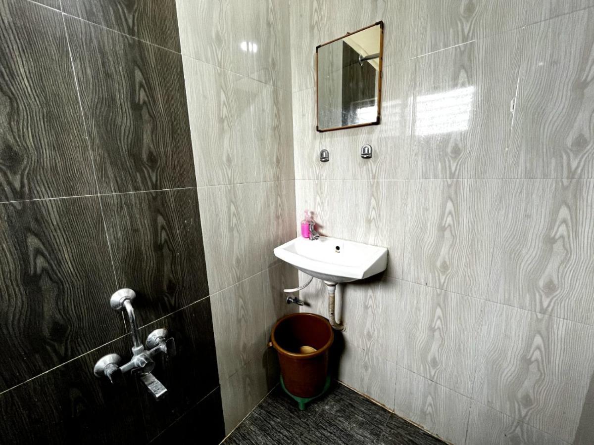 Staeg Heart Of City 2Bhk - 201 Indaur Kültér fotó